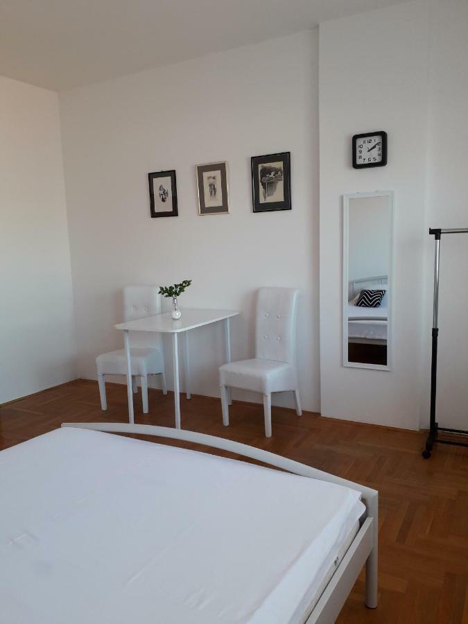 Apartman Dunja Ns 2 Apartment Нови Сад Екстериор снимка