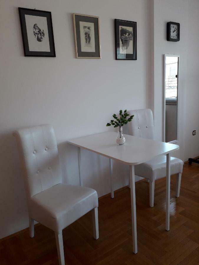 Apartman Dunja Ns 2 Apartment Нови Сад Екстериор снимка