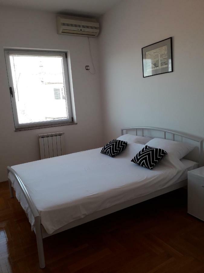 Apartman Dunja Ns 2 Нови Сад Екстериор снимка