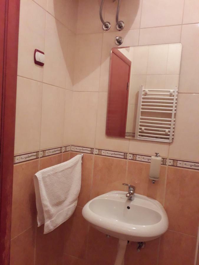 Apartman Dunja Ns 2 Нови Сад Екстериор снимка