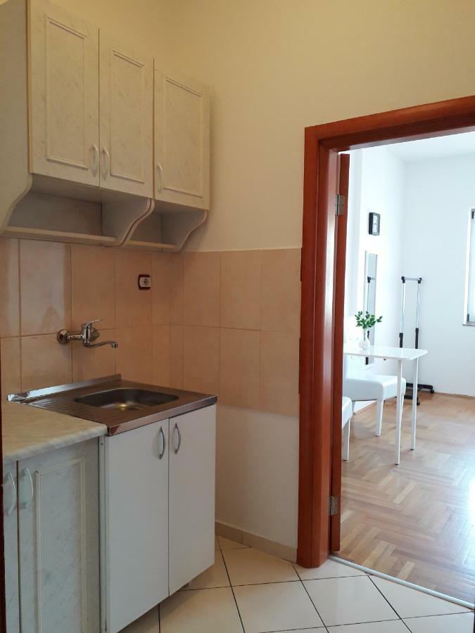 Apartman Dunja Ns 2 Нови Сад Екстериор снимка
